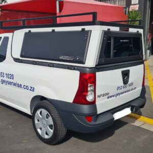 Nissan NP200