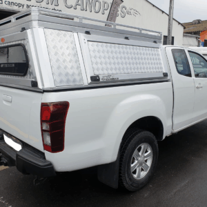 Isuzu (Extended Cab)
