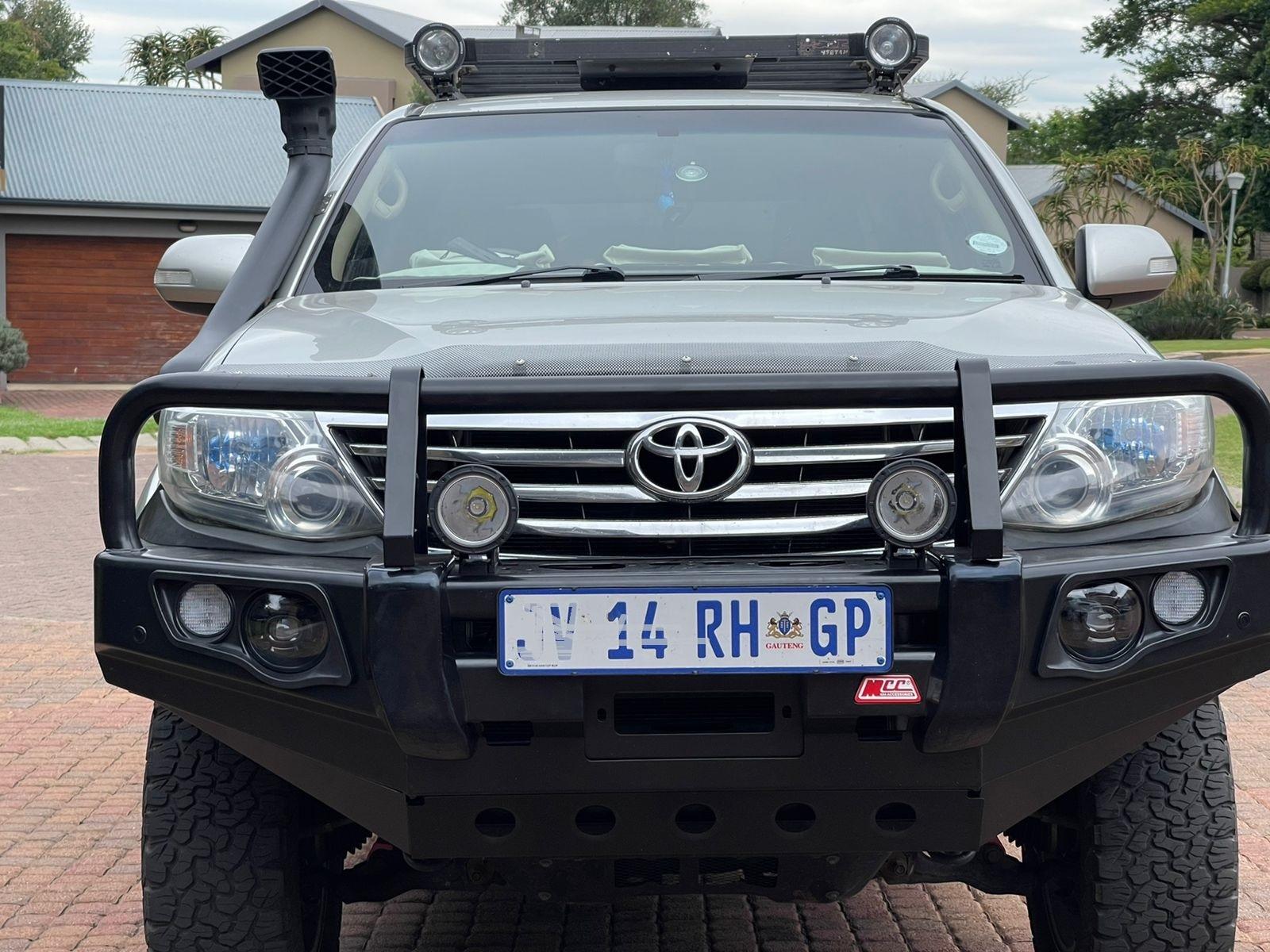 FORTUNER-2011